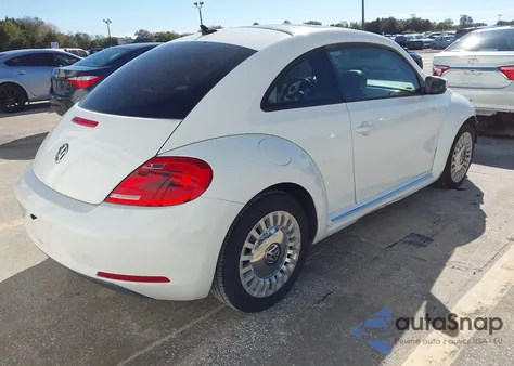 2013 Volkswagen Beetle 2.5L z USA, uszkodzony, nr VIN 3VWJP7AT9DM665934